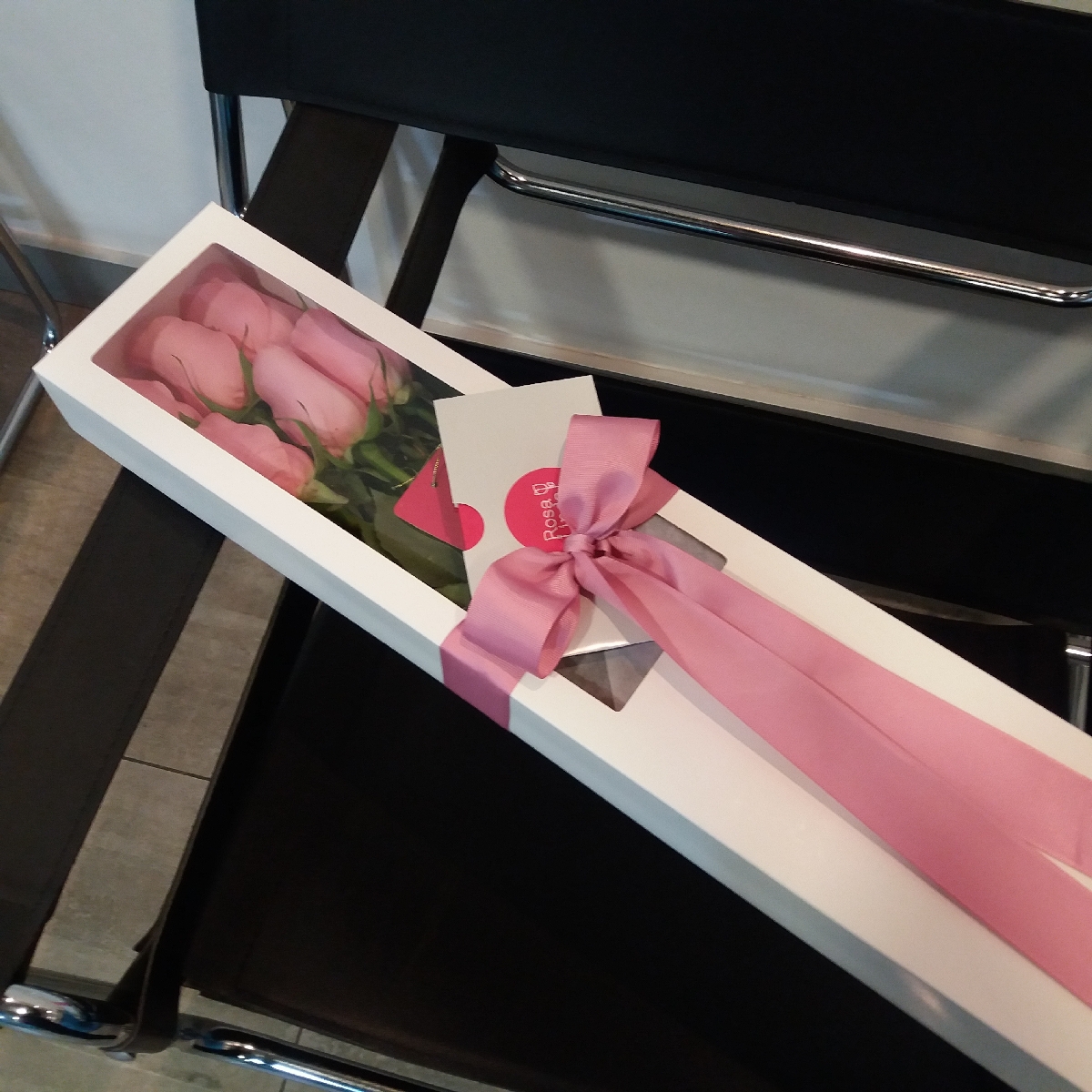 Caja con 6 rosas Rosadas - Pedido 174470