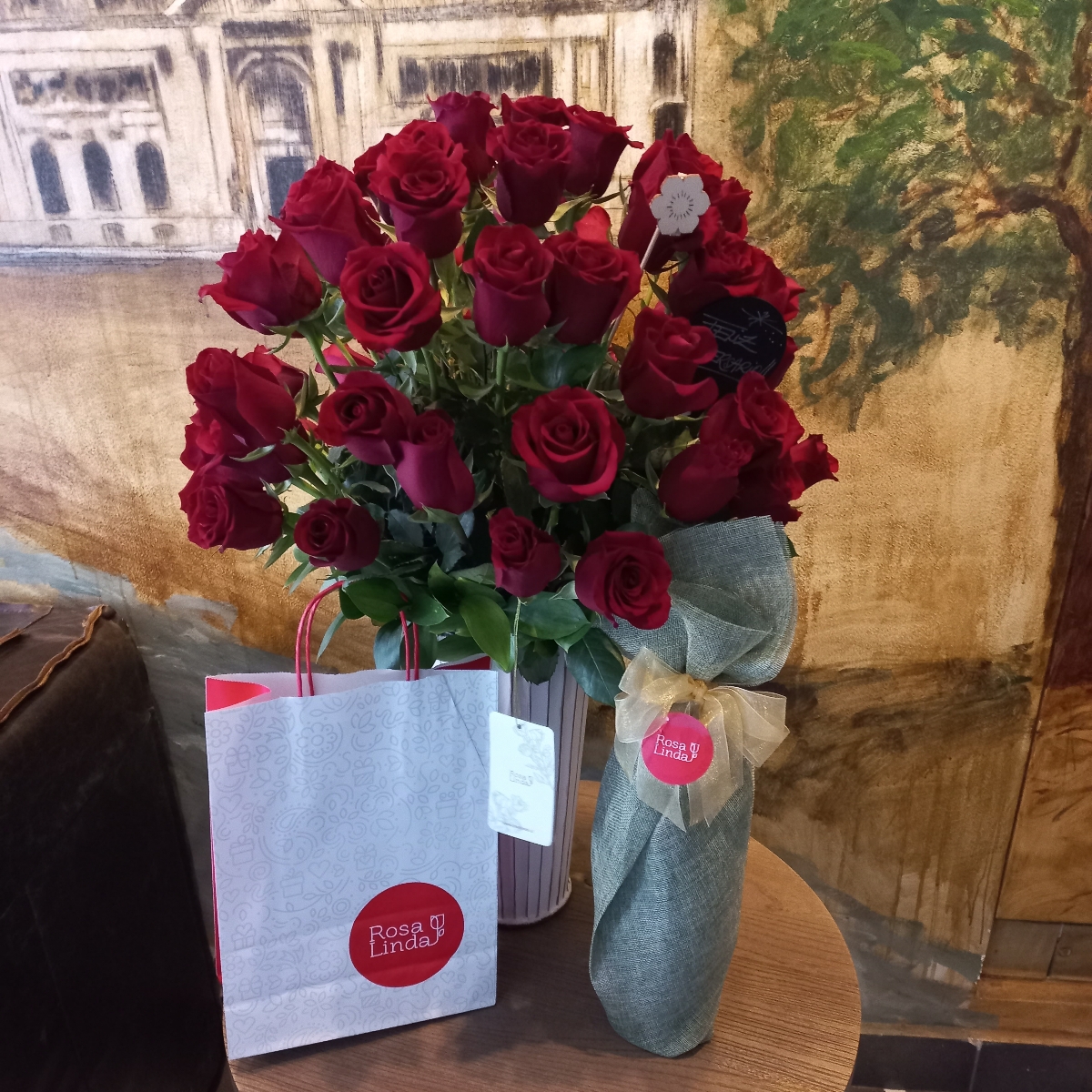 Arreglo floral con 50 rosas rojas - Pedido 252581