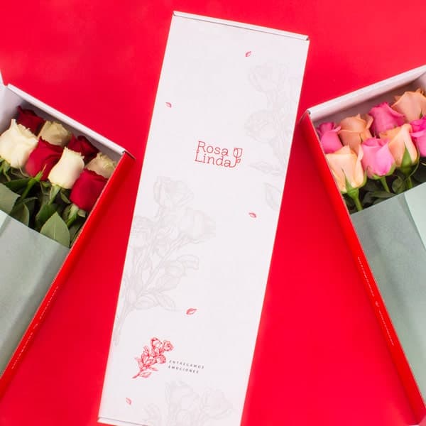 Combina hasta dos colores de rosas diferentes y escoge la cantidad ideal para sorprender a un ser querido.